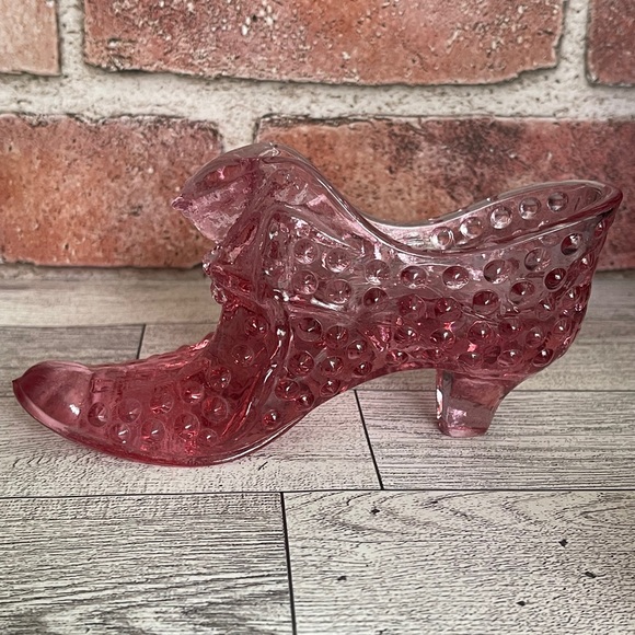 Fenton glass slipper Raspberry Pink - Picture 6 of 13